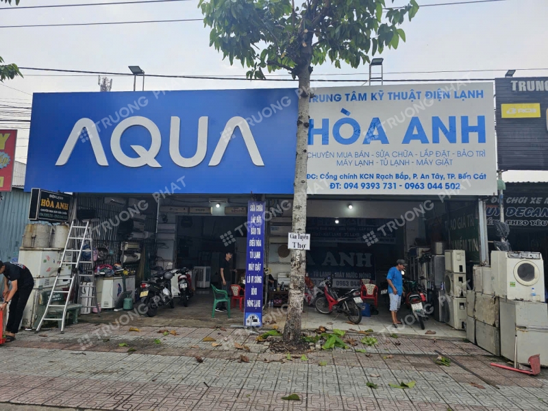bảng hiệu quảng cáo chữ nổi mica
